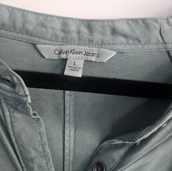 Calvin Klein Jeans with Pockets Drawstring waist Olive top size L - Picture 2 of 7